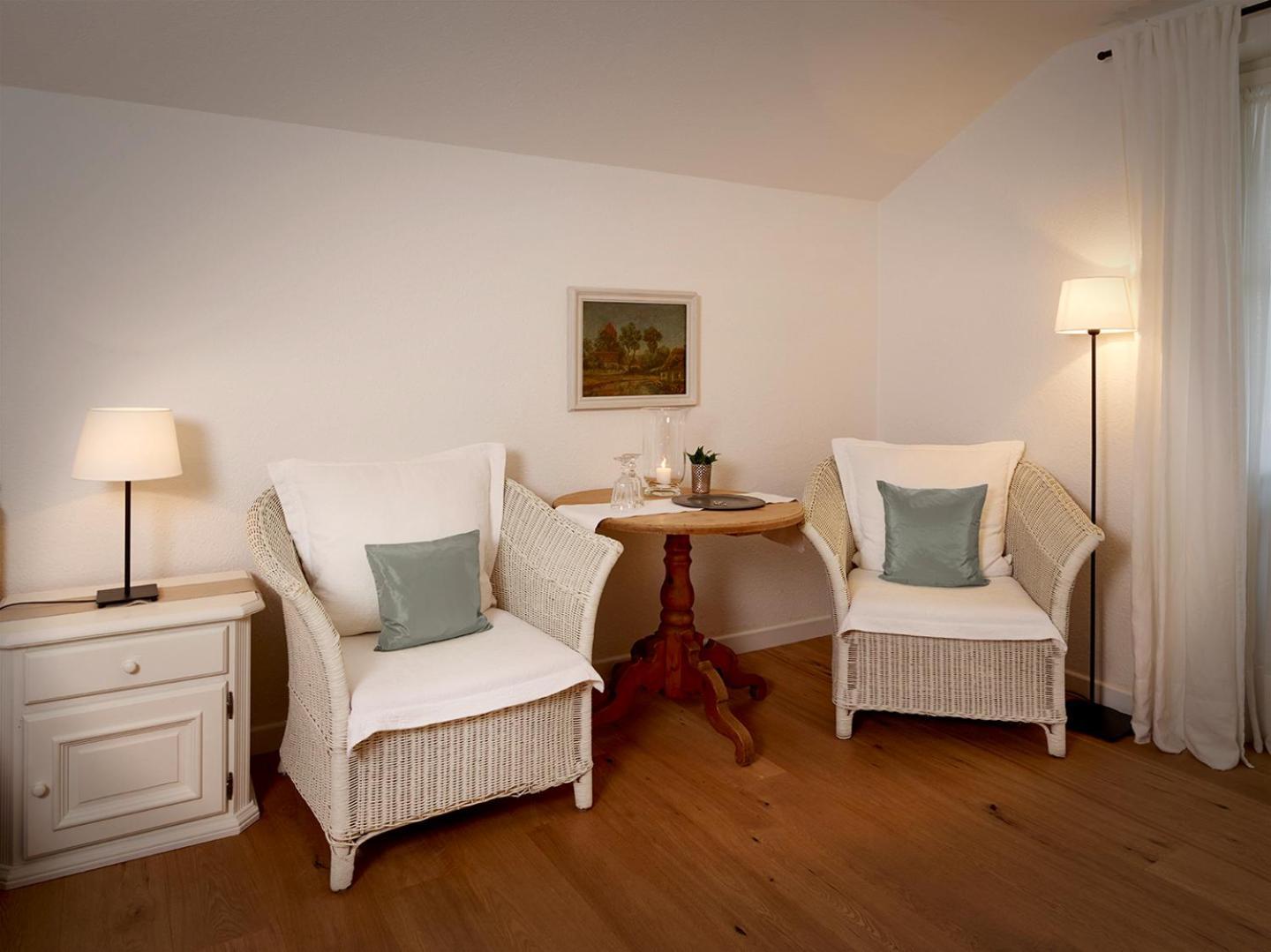 Double Room,1499885881:JPEG